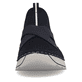 Blaue Rieker Damen Slipper 51556-14 mit einem Elastikeinsatz. Schuh von vorne.