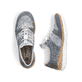 Blaue Rieker Damen Slipper N4255-12 mit einem Gummizug. Schuh von oben, liegend.