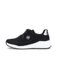 Schwarze Rieker Damen Sneaker Low M4903-01 mit Schnürung sowie der Extraweite H. Schuh Außenseite.