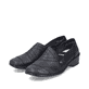 Schwarze Rieker Damen Slipper 48260-01 mit Elastikeinsatz sowie der Extraweite H. Schuhpaar seitlich schräg.