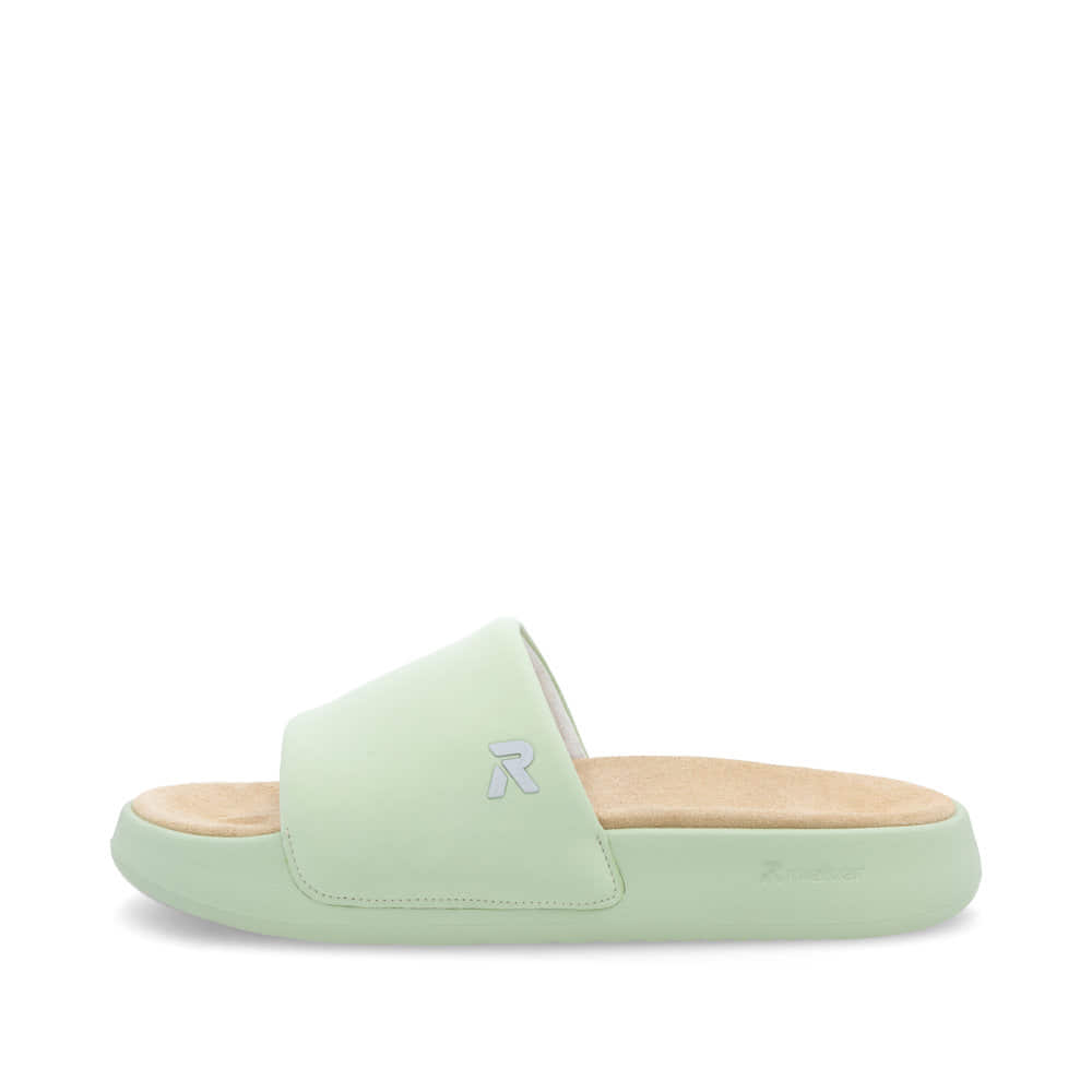Grüne Rieker Damen Pantoletten W3250-52 mit dämpfender und ultraleichter Sohle. Schuh Außenseite.