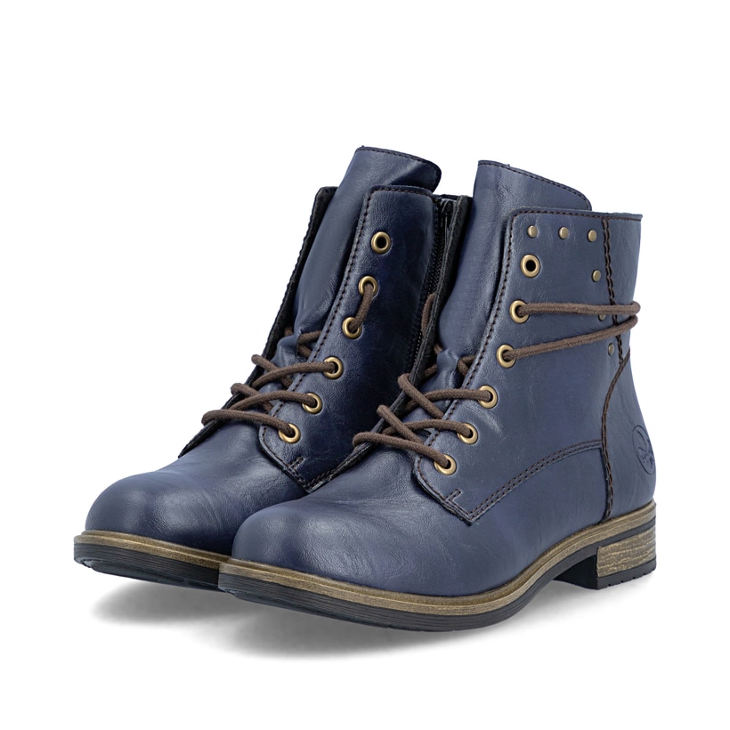 Bottes à lacets Rieker bleues femmes 72222-14 avec laçage enveloppant. Chaussures inclinées sur le côté.