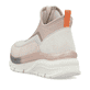 Rosane vegane Rieker Damen Sneaker High 48053-31 mit einem Reißverschluss. Schuh von hinten.