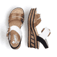 Beige Rieker Keilsandaletten 68176-64 mit trendigen Schnalle. Schuh von oben, liegend.