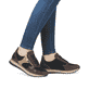 Glanzschwarze Rieker Damen Kurzstiefel 48999-00 mit einer schockabsorbierenden Sohle. Schuh Innenseite