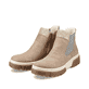 
Nougatbraune Rieker Damen Kurzstiefel X8661-24 mit einer robusten Profilsohle. Schuh seitlich schräg