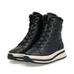 Schwarze Rieker Damen Schnürstiefel W3872-00 aus Glattleder. Schuhpaar seitlich schräg.