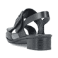 Schwarze Rieker Riemchensandaletten 62663-01 mit trendigen Schnalle. Schuh von hinten.