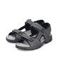 Graue Rieker Herren Trekkingsandalen 26156-47 mit einem Klettverschluss. Schuhpaar seitlich schräg.