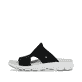 Schwarze waschbare Rieker Damen Pantoletten V8451-00 mit einem Gummizug. Schuh Außenseite.