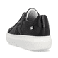 Schwarze Rieker Damen Sneaker Low W1204-01 mit einer Schnürung. Schuh von hinten.
