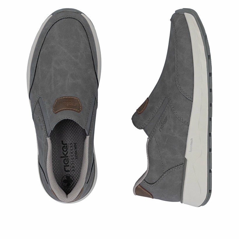 Graue Rieker Herren Slipper 11550-42 mit einem Gummizug sowie der Extraweite H. Schuh von oben, liegend.