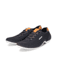 Blaue Rieker Herren Slipper 07555-14, Barfußschuhe mit einem Gummizug. Schuhpaar seitlich schräg.