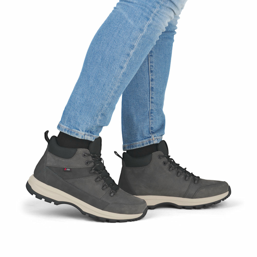 Graue Rieker Herren Schnürstiefel U1671-42 aus Rauleder. Schuh am Fuß.