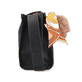 Rieker Handtasche H1656-00 in Schwarz mit Puschel an der Seite, Reißverschluss und Handyfach. Rechtsseitig.