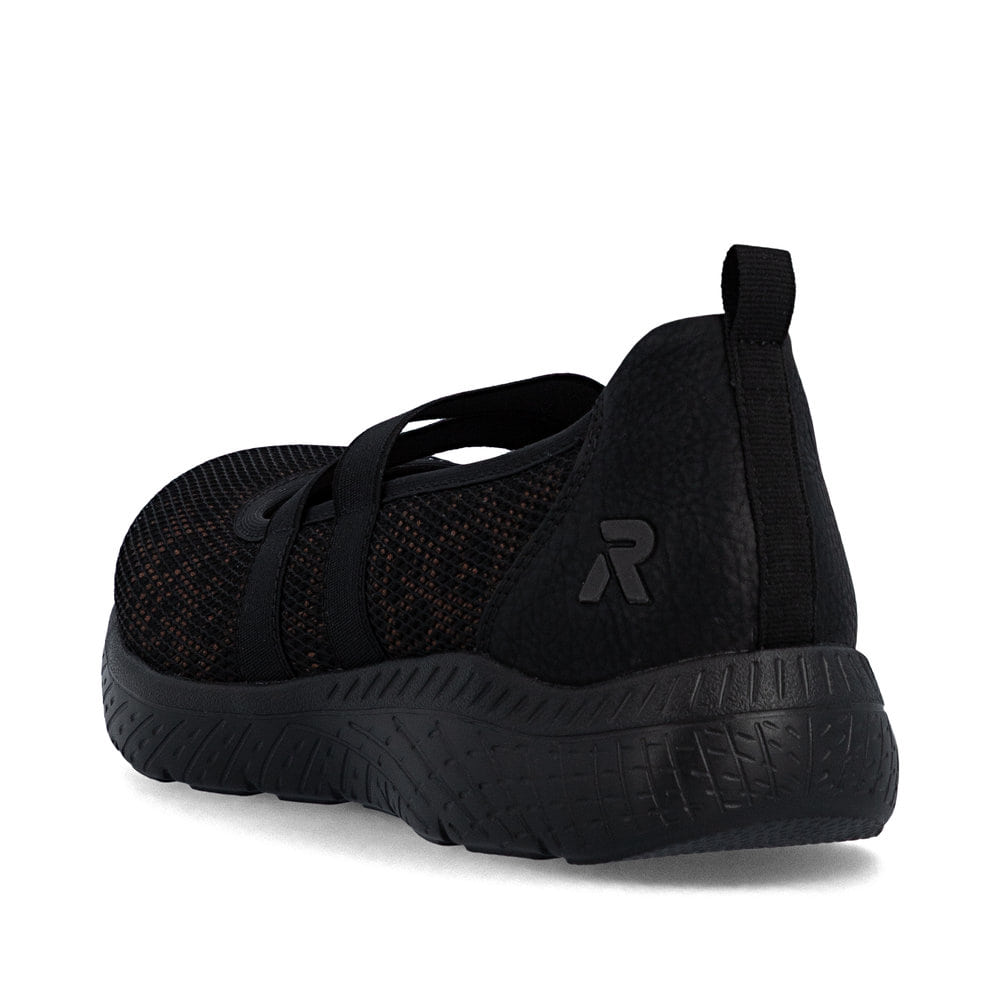 Schwarze Rieker Ballerinas M5075-00 mit einem Gummizug sowie der Komfortweite G. Schuh von hinten.