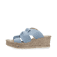 Blaue Rieker Damen Pantoletten 68789-10 mit dekorativer Schleife sowie Gummizug. Schuh Außenseite.