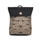Sac à dos Rieker H1391-62 en beige avec motif stylé, finition mate, fermeture magnétique, poche pour téléphone portable et ordinateur portable. Face avant.