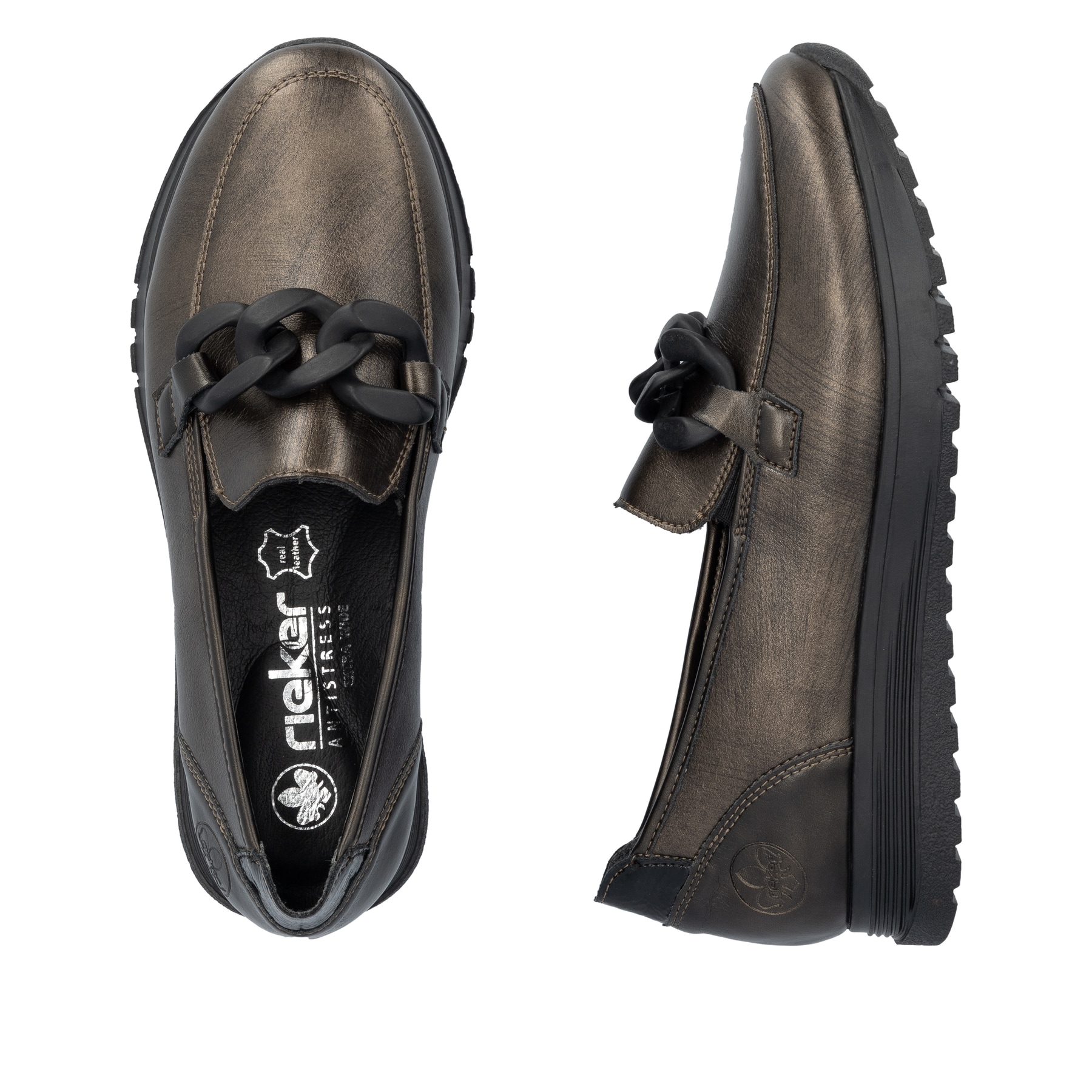 Braune Rieker Damen Loafer 49051-25 aus Glattleder mit Deko-Kette sowie Gummizug. Schuh von oben, liegend.