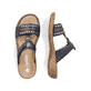 Blaue Rieker Damen Pantoletten 60842-14 mit einem Klettverschluss. Schuh von oben, liegend.