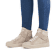 Beige Rieker Damen Sneaker High W0760-40 mit abriebfester Plateausohle. Schuh am Fuß.