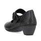 Nachtschwarze Rieker Ballerinas 41756-00 mit einem Klettverschluss. Schuh von hinten.
