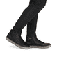 Schwarze Rieker Herren Schnürstiefel 17905-00 aus Glattleder mit Reißverschluss. Schuh am Fuß.