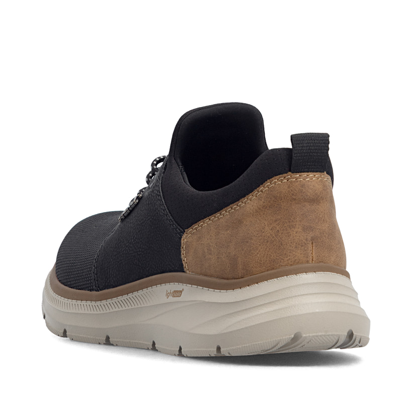 Mocassins Rieker noirs pour hommes B1850-00 avec la semelle lightsole+. Chaussure vue de l'arrière.