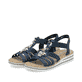Blaue Rieker Keilsandaletten V0649-14 mit Schmuckelementen sowie einem Gummizug. Schuhpaar seitlich schräg.