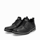 
Tiefschwarze Rieker Herren Slipper 14454-01 mit Elastikeinsatz sowie einer Profilsohle. Schuhpaar schräg.