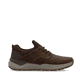 Mocassins Rieker marron homme 06050-22 en cuir suédé avec bande élastique. Chaussure vue de l'arrière.