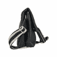 Rieker Damen Rucksack H1607-60 in Hellbeige aus Textil mit Reißverschluss. Rucksack getragen Knie.