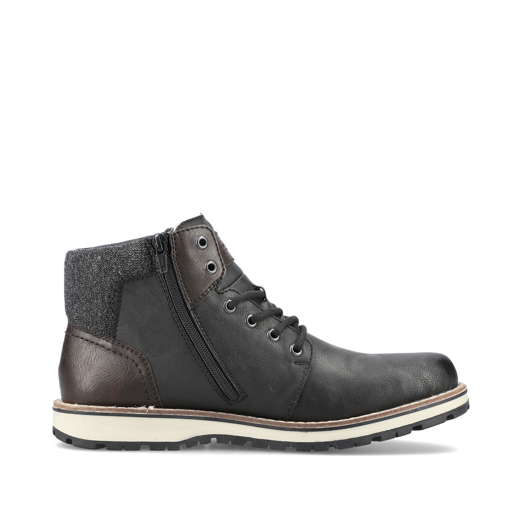 Asphaltschwarze Rieker Herren Schnürstiefel 38441-01 mit einer robusten Profilsohle. Schuh Innenseite