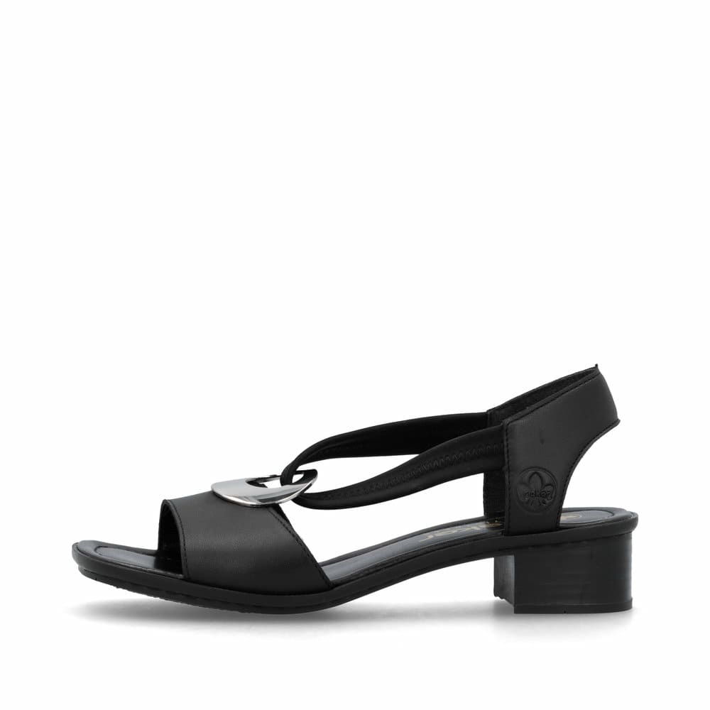 Schwarze Rieker Riemchensandaletten 62662-01 mit einem Gummizug. Schuh Außenseite.