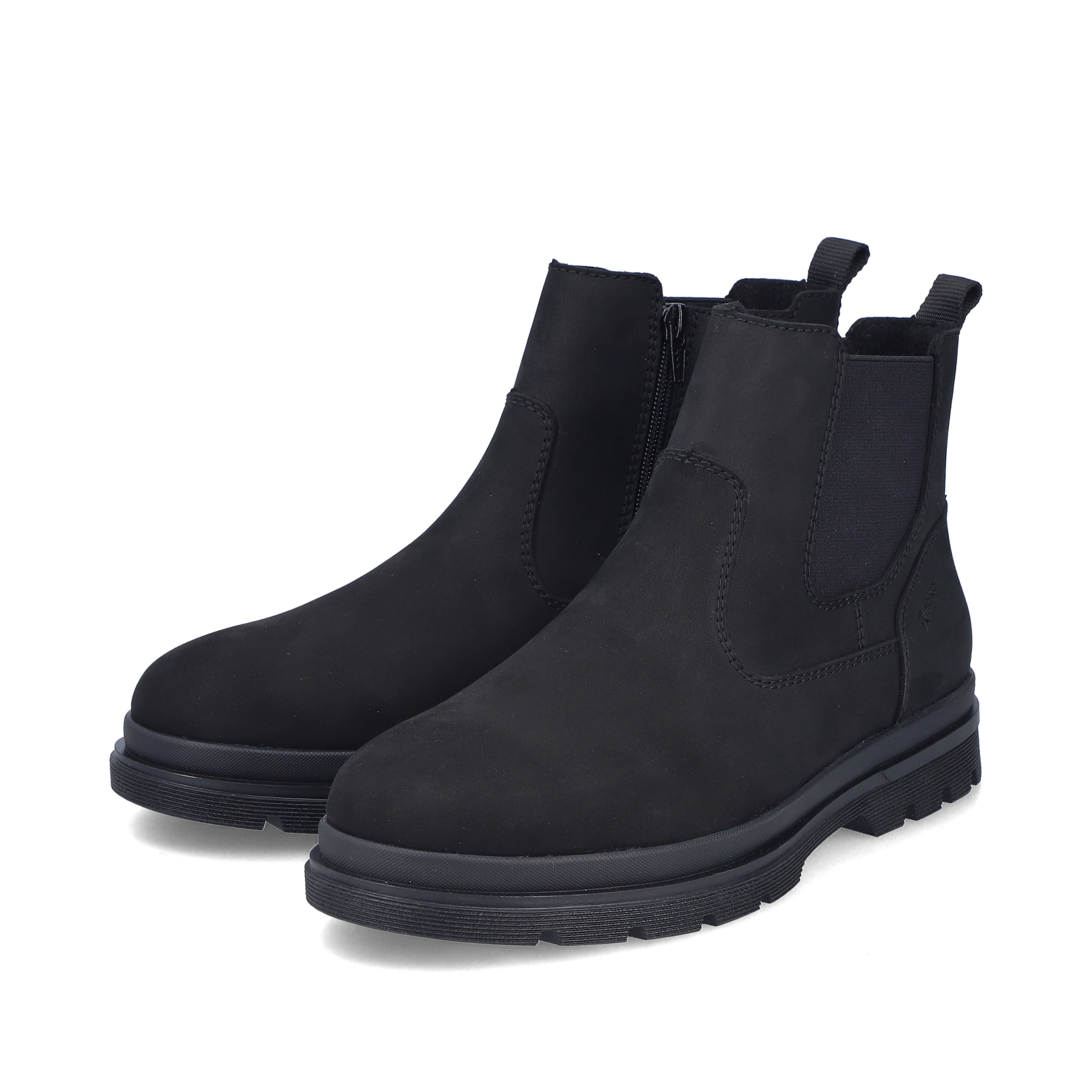 Schwarze Rieker Herren Chelsea Boots F7051-00 aus Rauleder mit Reißverschluss. Schuhpaar seitlich schräg.