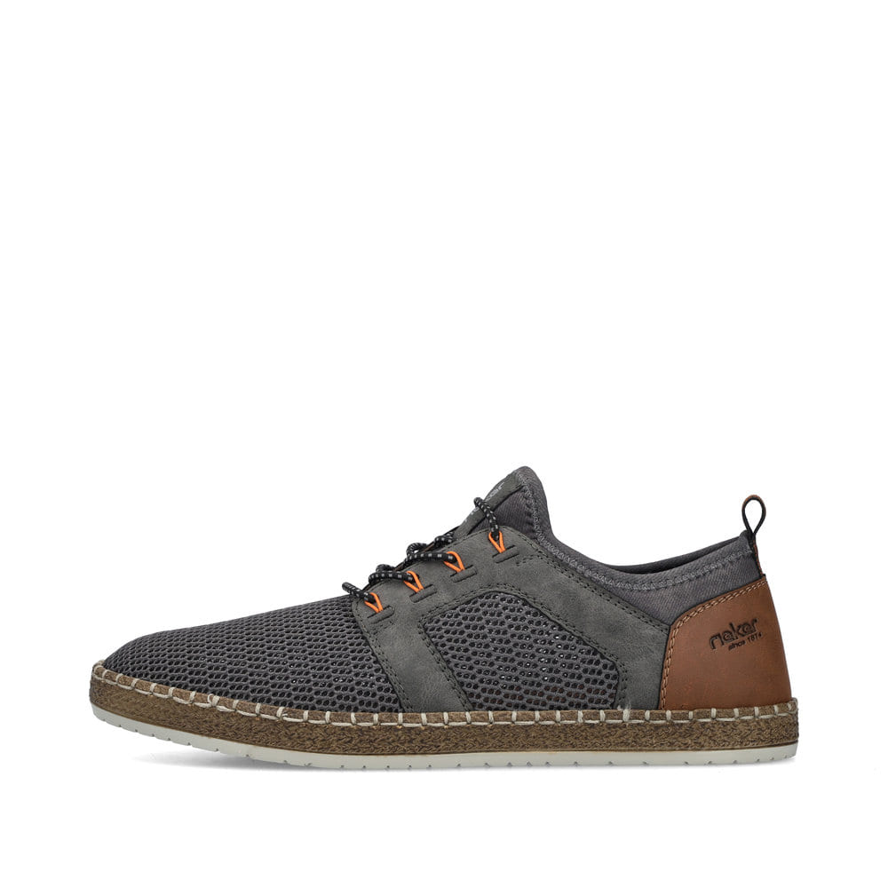 Chaussons Rieker gris pour homme B5252-45 avec bande élastique. Côté extérieur de la chaussure.