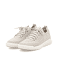 Beige waschbare Rieker Herren Slipper U1103-62 mit einem Gummizug. Schuhpaar seitlich schräg.