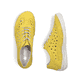 Gelbe Rieker Damen Schnürschuhe 52517-68 mit einer extra weichen Decksohle. Schuh von oben, liegend.