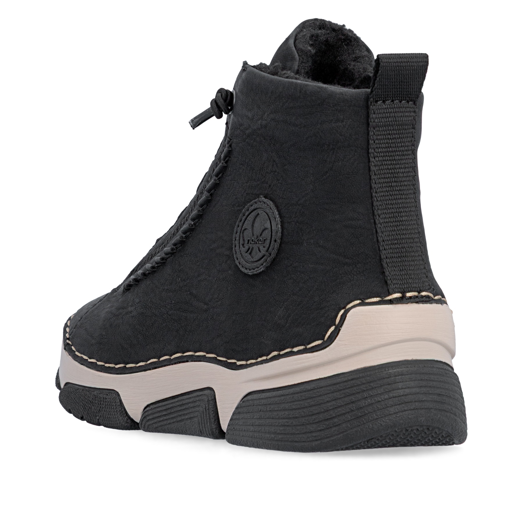 Schwarze Rieker Damen Schnürstiefel 45912-00 mit markanter Anflechter-Naht. Schuh von hinten.