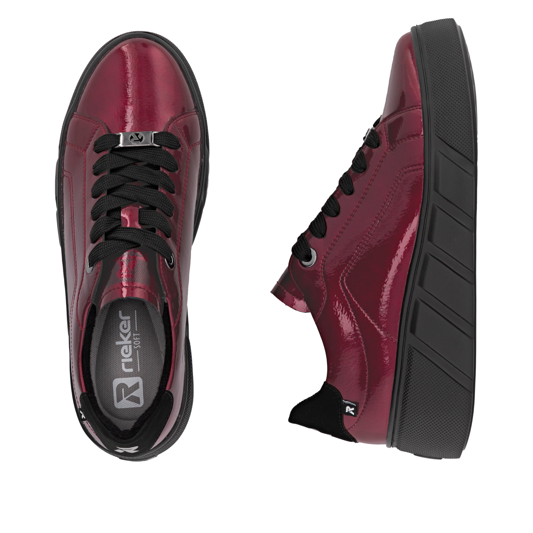 Dunkelrote Rieker Damen Sneaker Low W2601-35 aus Lackleder mit einer Schnürung. Schuh von oben, liegend.