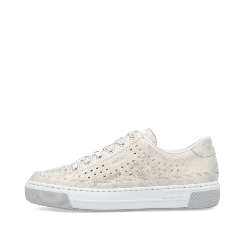 Beige Rieker Damen Sneaker Low L8849-60 in Löcheroptik mit einer Schnürung. Schuh Außenseite.