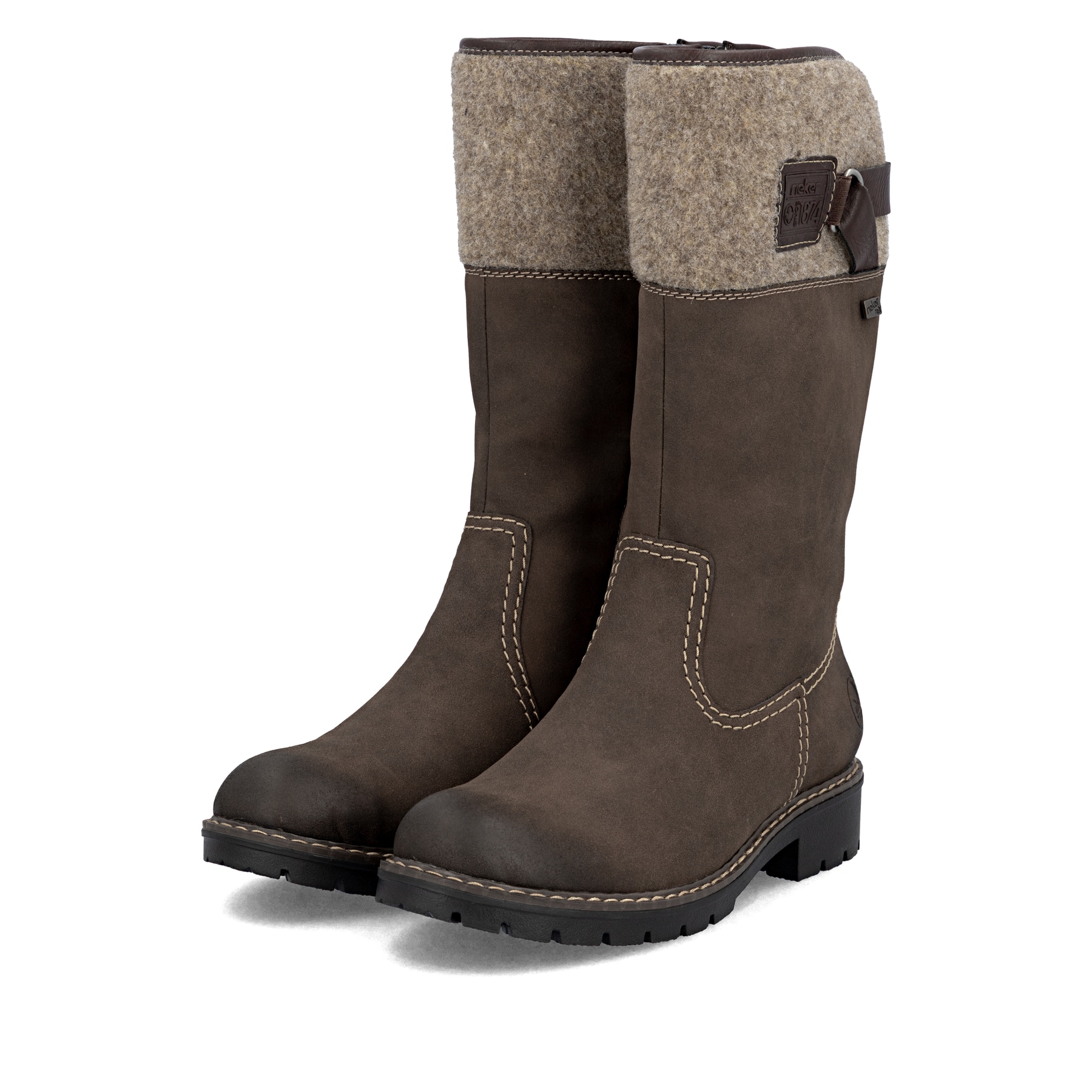 Dunkelbraune Rieker Damen Hochschaftstiefel Y9190-25 mit Filz-Kragen. Schuhpaar seitlich schräg.