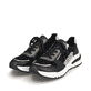 
Urbanschwarze Rieker Damen Sneaker Low M6616-00 mit einer robusten Profilsohle. Schuhpaar schräg.