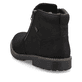 
Mitternachtsschwarze Rieker Herren Kurzstiefel 15353-00 mit einer robusten Profilsohle. Schuh von hinten