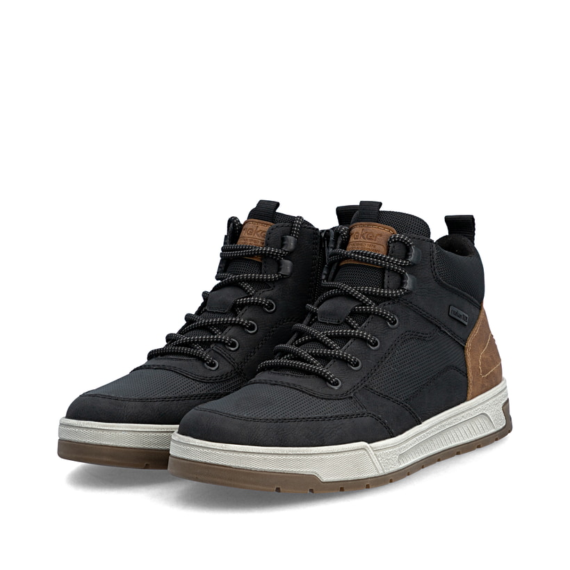 Schwarz-braune Rieker Herren Sneaker High 36020-00 mit einem Reißverschluss. Schuhpaar seitlich schräg.