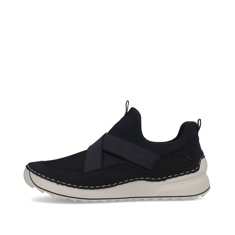Blaue Rieker Damen Slipper 51556-14 mit einem Elastikeinsatz. Schuh Außenseite.