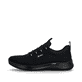 Schwarze Rieker Herren Slipper B9655-00 mit einem Gummizug sowie Komfortweite G. Schuh Außenseite.