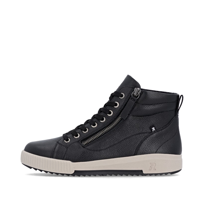Baskets montantes Rieker noires pour femme W0164-00 en cuir lisse. Côté extérieur de la chaussure.