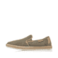 Grüne Rieker Herren Slipper B5276-54 mit einem Gummizug sowie Komfortweite G 1/2. Schuh Außenseite.