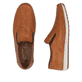 Braune Rieker Herren Slipper 08858-24 mit Gummizug sowie der Komfortweite G 1/2. Schuh von oben, liegend.